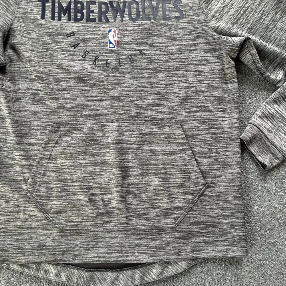 Minnesota‎ Timberwolves Sweatshirt Mens Medium Gray NBA Basketball Nike Dri-FIT